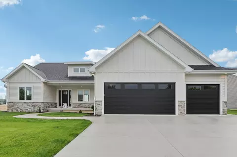7704 Autumn Blaze Trl, Deforest, WI 53532