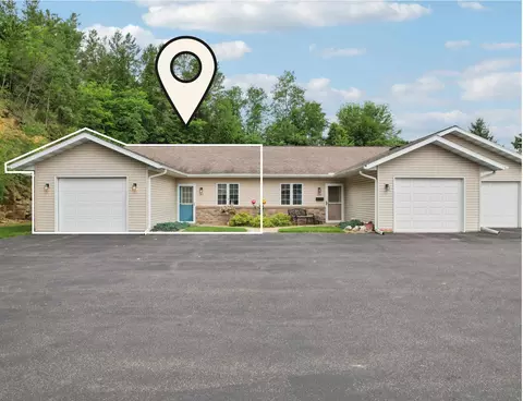 1577 N Dewey Ave, Reedsburg, WI 53959