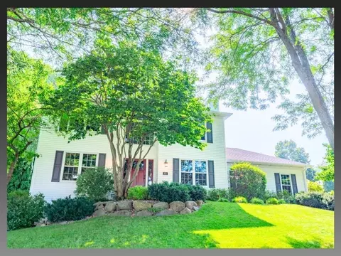 974 Peregrine Trl, Oregon, WI 53575