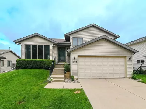 6142 Thornebury Dr, Madison, WI 53719