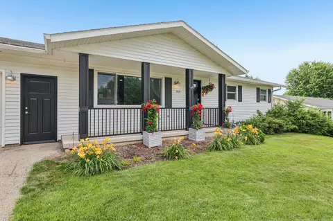 505 Michele St, Mount Horeb, WI 53572