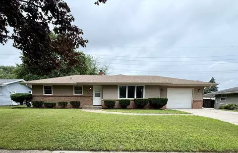 2520 Skokie Dr, Rockford, IL 61108