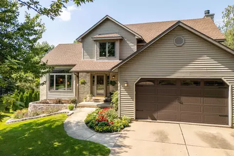 1632 Roby Rd, Stoughton, WI 53589