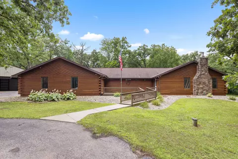 5322 W Deer Run Pkwy, Beloit, WI 53511
