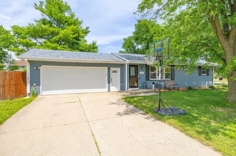 2906 King St, Janesville, WI 53546