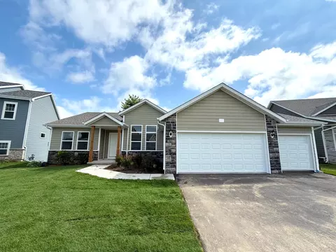 801 Colt Dr, Belleville, WI 53508