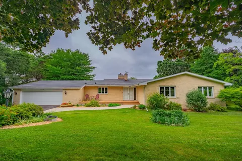 5498 Jan Dr, Fitchburg, WI 53711