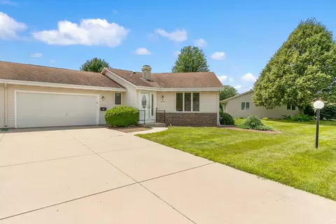 4034 Randolph Rd, Janesville, WI 53546