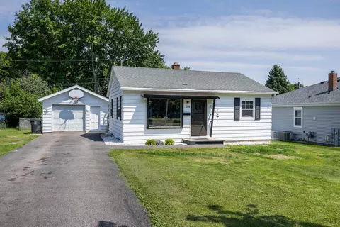 208 W Taft St, Stoughton, WI 53589