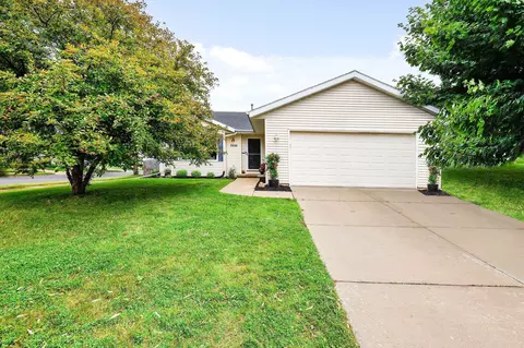 7030 Wildberry Dr, Madison, WI 53719