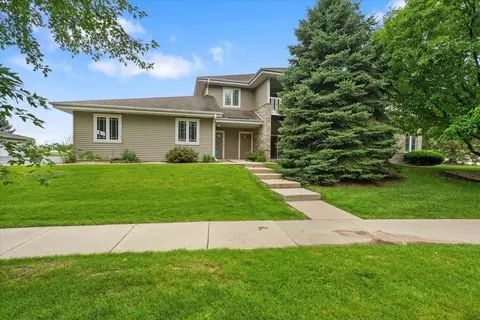 718 Herndon Dr #B, Madison, WI 53718