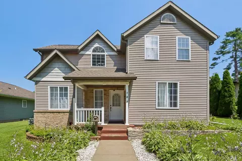 107 South St, Baraboo, WI 53913