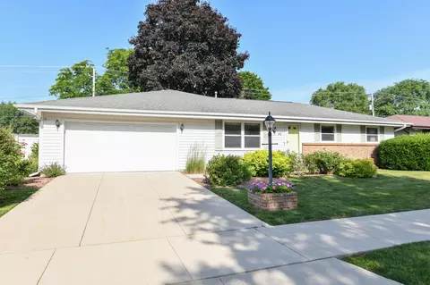 44 S Sumac Dr, Janesville, WI 53545