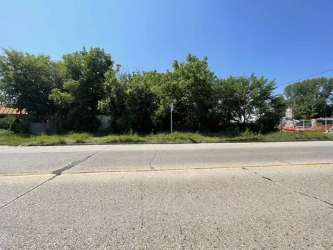 1130 Madison St, Beaver Dam, WI 53916