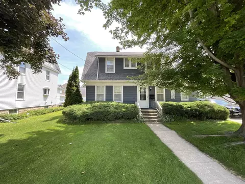 415 N University Ave, Beaver Dam, WI 53916