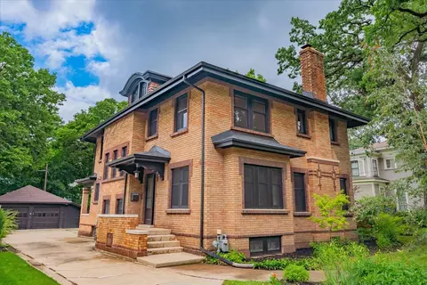 715 Park Ave, Beloit, WI 53511