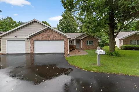 11 Saukdale Trl, Madison, WI 53717