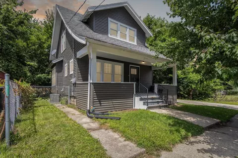 1614 Wisconsin Ave, Beloit, WI 53511