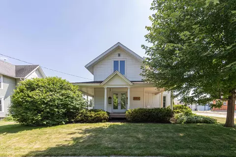 404 College St, Lake Mills, WI 53551