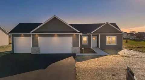1702 Kyle Cir, Beloit, WI 53511
