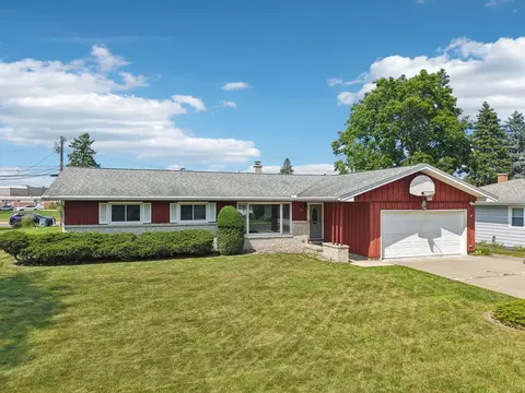 207 E Minnehaha Ave, Portage, WI 53901