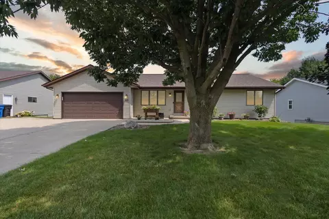 121 Teddy St, Brooklyn, WI 53521