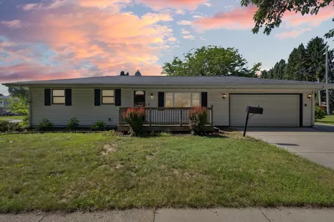 2107 Purvis Ave, Janesville, WI 53548