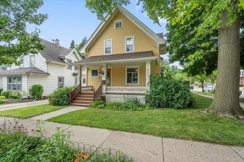 2146 Center Ave, Madison, WI 53704