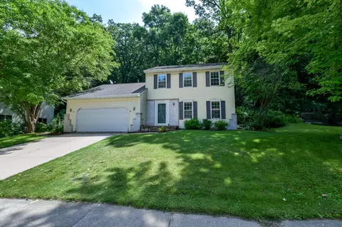 1718 Ludden Dr, Cross Plains, WI 53528