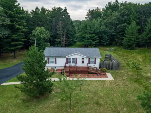 n5642 Shady Lane, Mauston, WI 53948