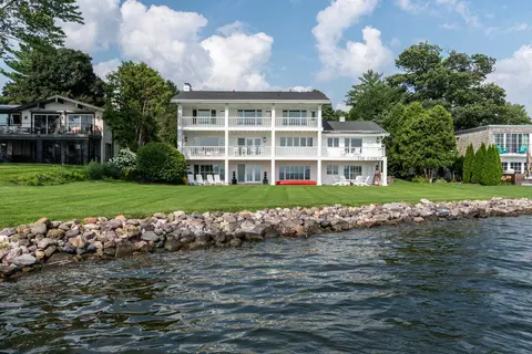 28 Fuller Ct, Madison, WI 53704