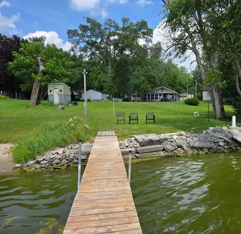 1400 E Road 9 Rd, Edgerton, WI 53534