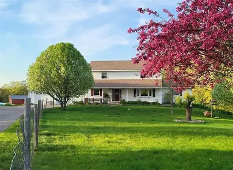 e9312 Hogsback Road, Baraboo, WI 53913