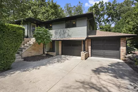 9 Ashland Ct, Madison, WI 53705
