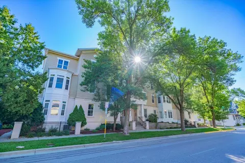 201 N Blair St #206, Madison, WI 53703