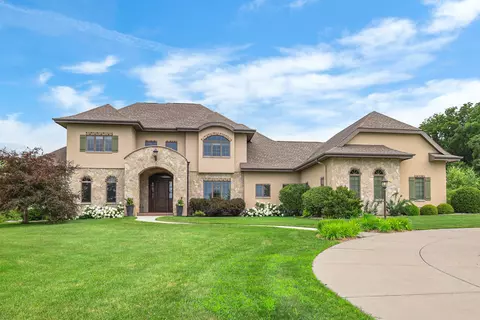 596 Hillcrest Ln, Brooklyn, WI 53521