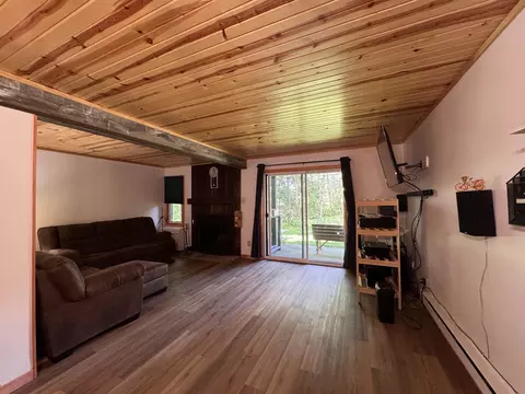 1 Cherry Trl, Wisconsin Dells, WI 53965