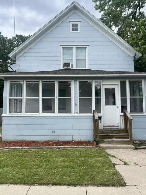 423 S 4th St, Fort Atkinson, WI 53538
