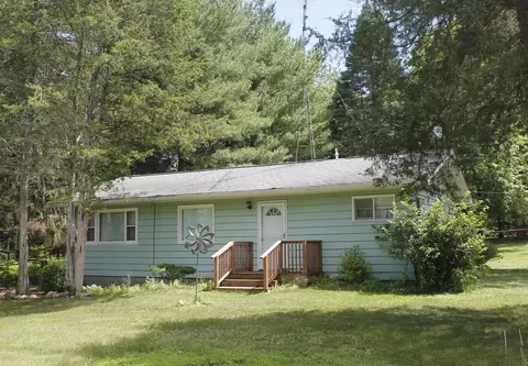 n3190 Oak Road, Markesan, WI 53946