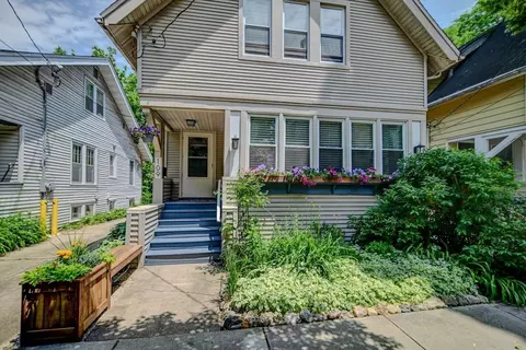 109 N 5th St, Madison, WI 53704