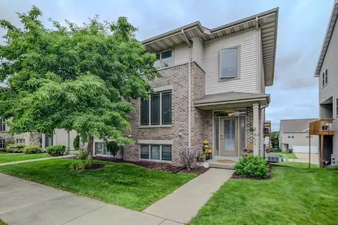 8133-8135 Broadmoor St, Madison, WI 53719