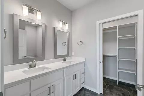 Bath - 2862 Wild Goose Way, Stoughton, WI 53589 photo 1 of 3