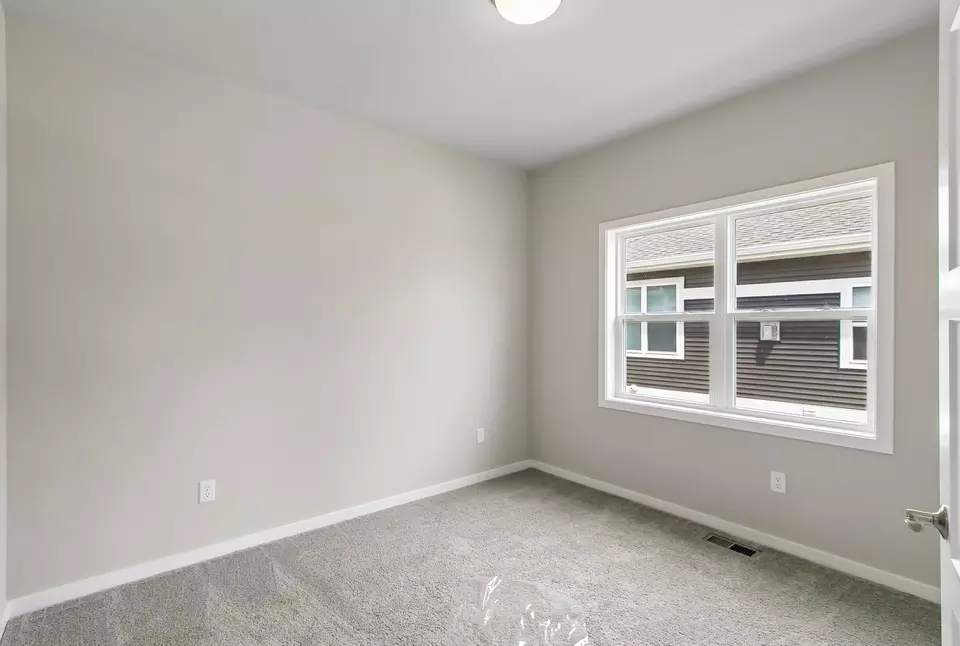 Bedroom - 2862 Wild Goose Way, Stoughton, WI 53589 photo 5 of 9