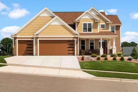 667 Ridge View Ln, Oregon, WI 53575