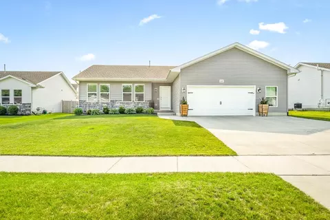 3127 Mccann Dr, Janesville, WI 53546