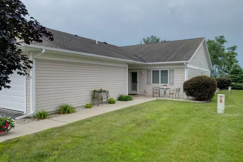 400 S Rice St #20, Whitewater, WI 53190