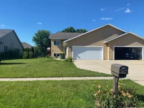 1707 Bates St, Sauk City, WI 53583