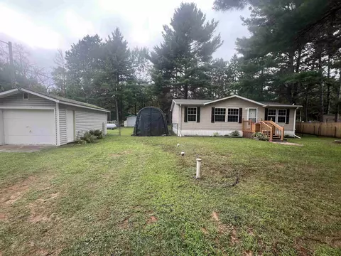 2127 Blackhawk St, Friendship, WI 53934