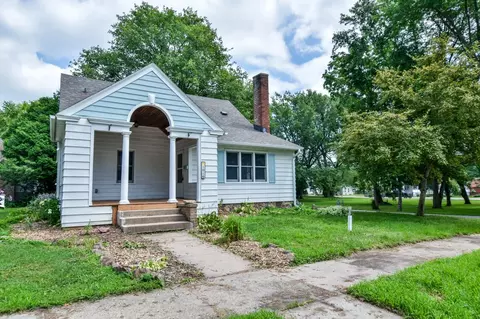 1016 East St, Baraboo, WI 53913