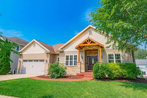 2306 Bedner Rd, Madison, WI 53719